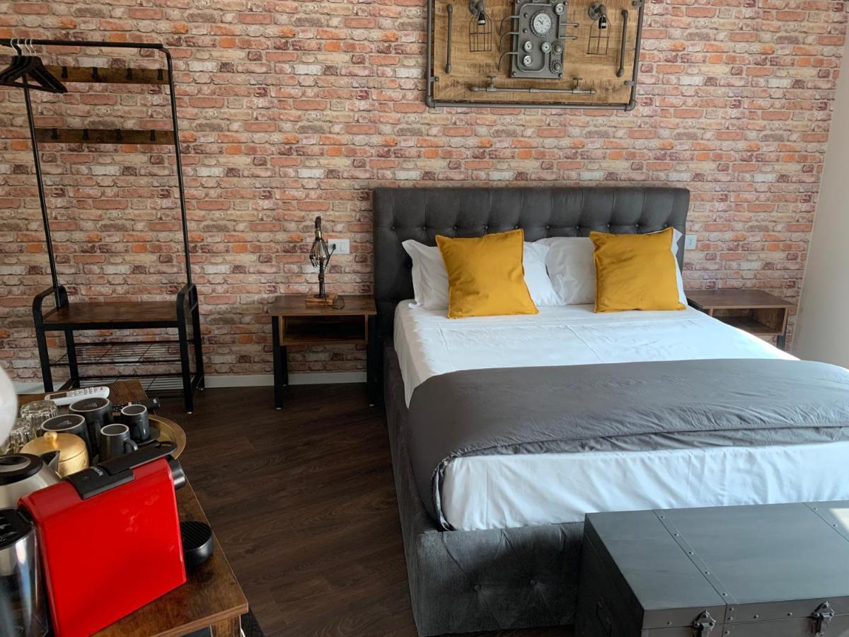 Suite Lame 37 Rental Rooms Bologna Ngoại thất bức ảnh